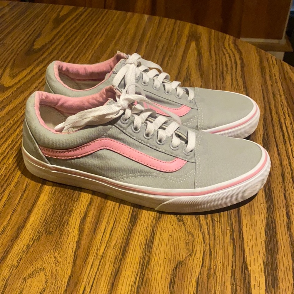 Vans Old Skool Women’s size 9 Men’s size 7.5
